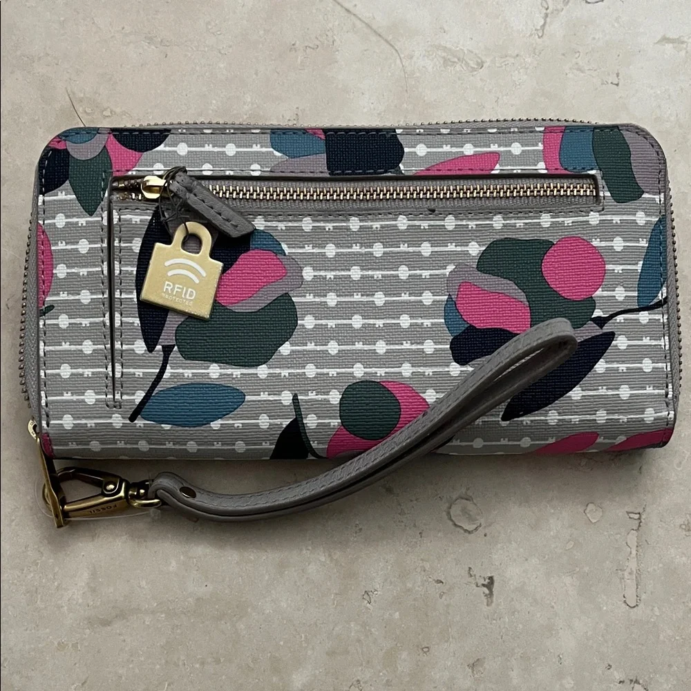 NWT! Fossil Women's Floral Pattern Wristlet - Gray and Pink